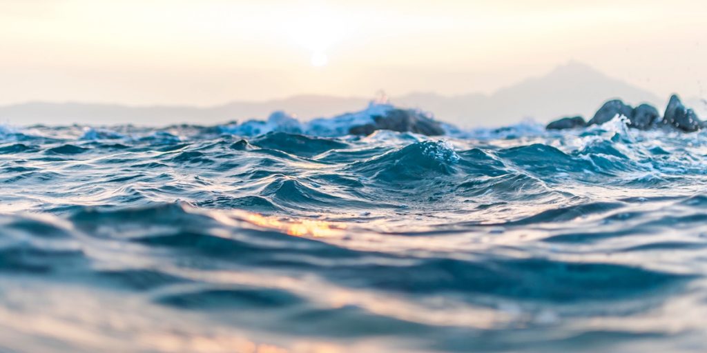 Blue Mind: The Neuroscience Behind Water’s Creativity-Boosting, Stress-Reducing Effect on Your Brain