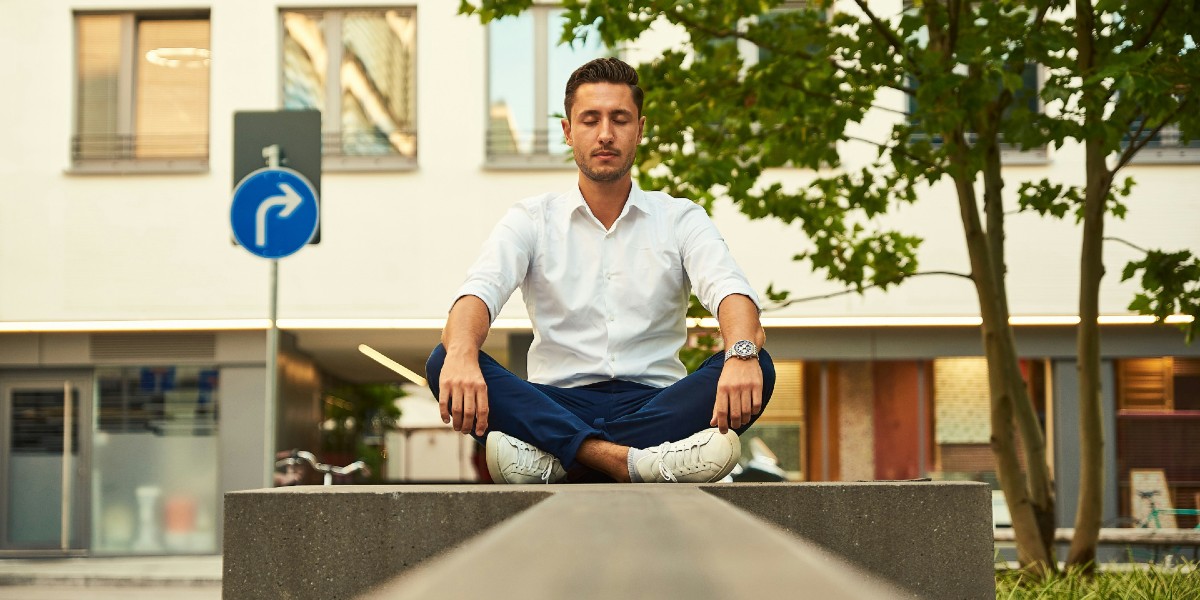10 Mental Health Books—Because Screaming into the Void Isn’t a Strategy