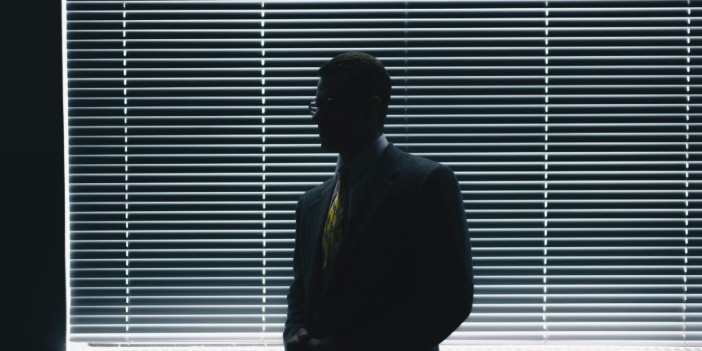 Can You Spot the Charlatans Hiding in Your Feed? Check for These 5 Tells