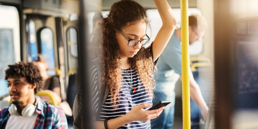 How to Talk to Strangers (Even if You’re an Introvert)
