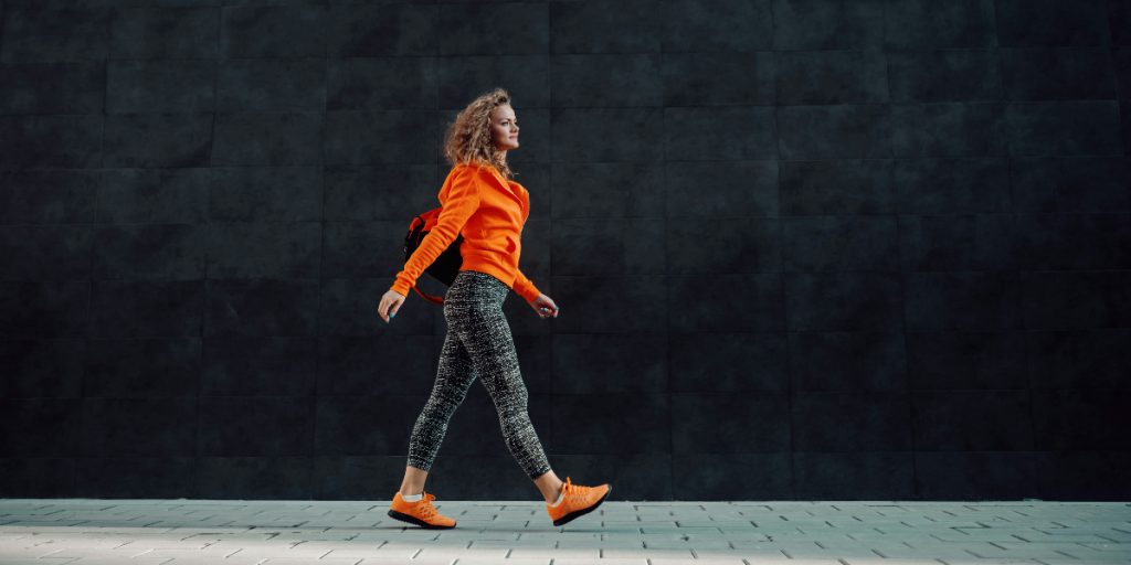 5 Longevity Hacks That Start With How You Walk—Based on Our Biological Blueprint
